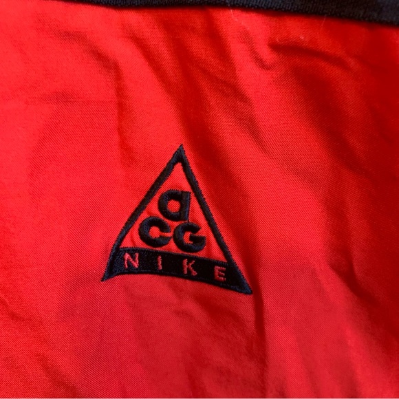 Nike ACG Stormfit Red and Black Outer Shell Full Zip Jacket - Picture 2 of 7